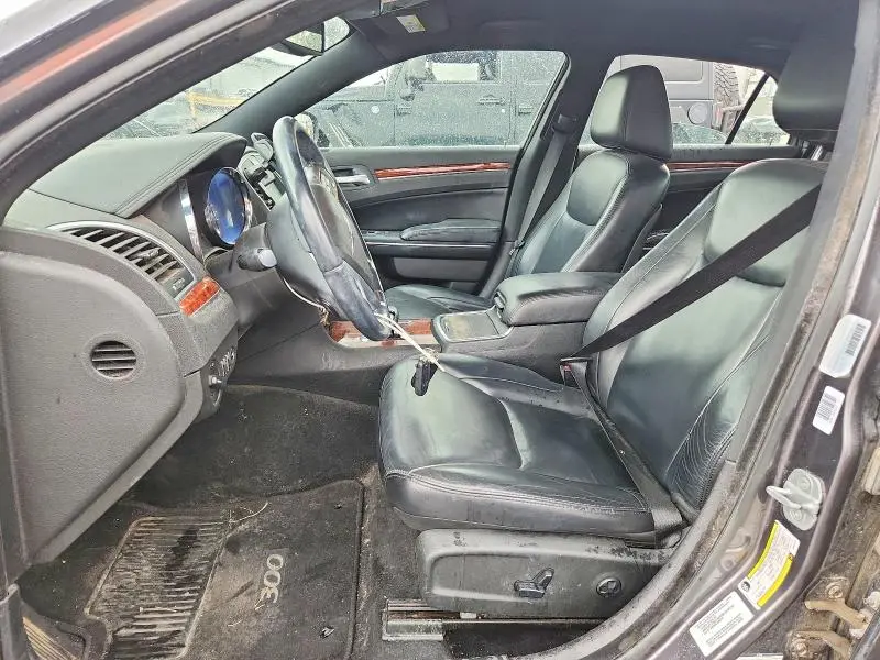 2013 CHRYSLER 300   