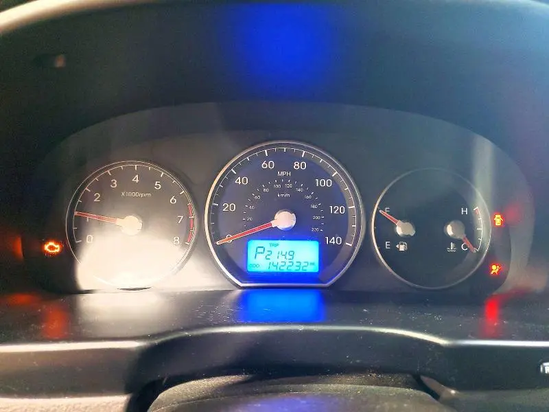 2011 HYUNDAI SANTA FE GLS  