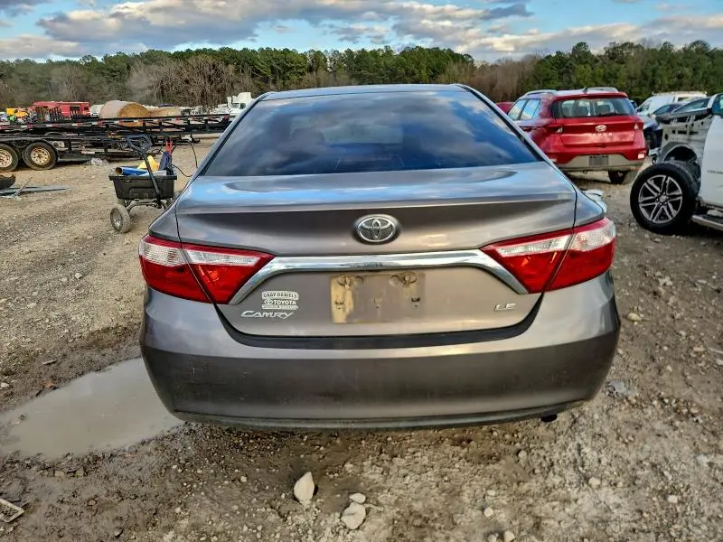 2017 TOYOTA CAMRY LE  