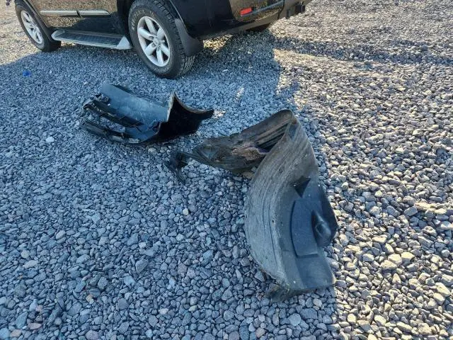 2012 NISSAN ARMADA SV  