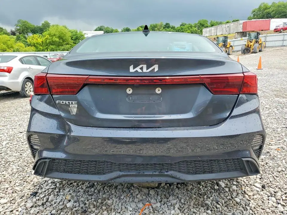 2024 KIA FORTE LX  