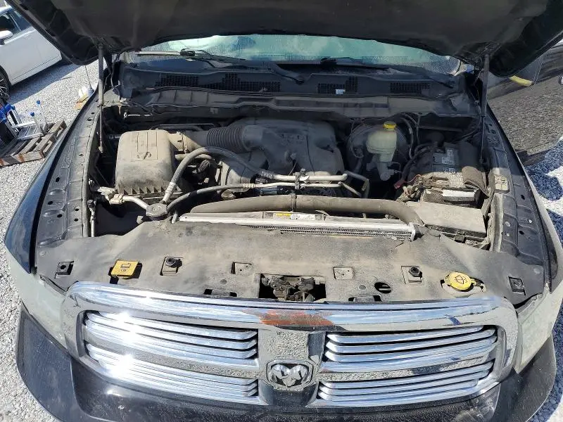 2013 RAM 1500 SLT  
