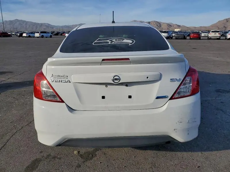 2015 NISSAN VERSA S  