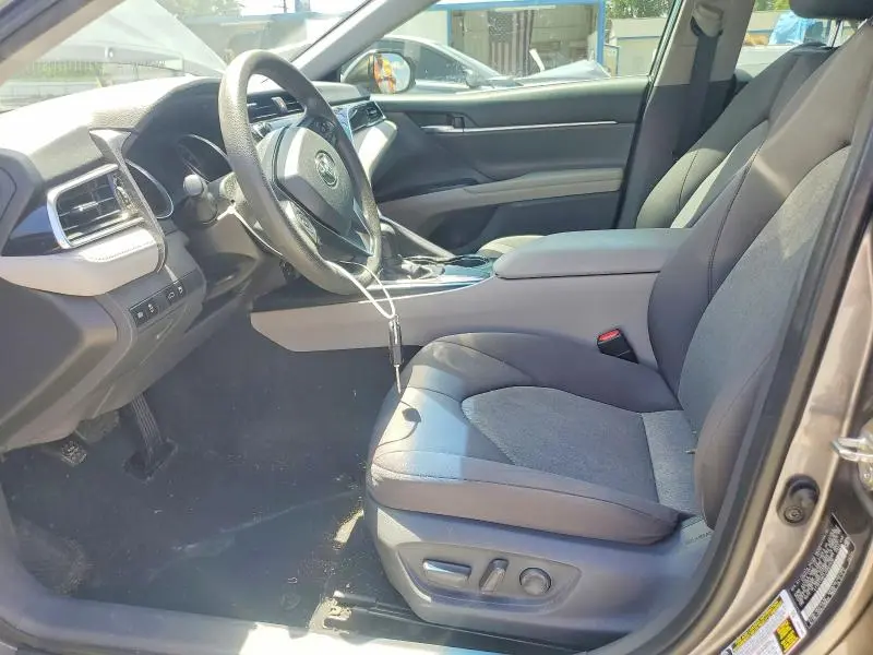 2018 TOYOTA CAMRY LE  