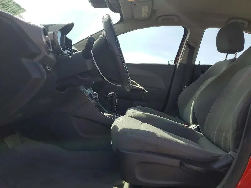 2015 CHEVROLET SONIC LT  