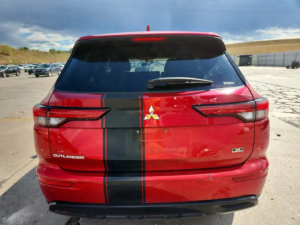 2024 MITSUBISHI OUTLANDER SE  