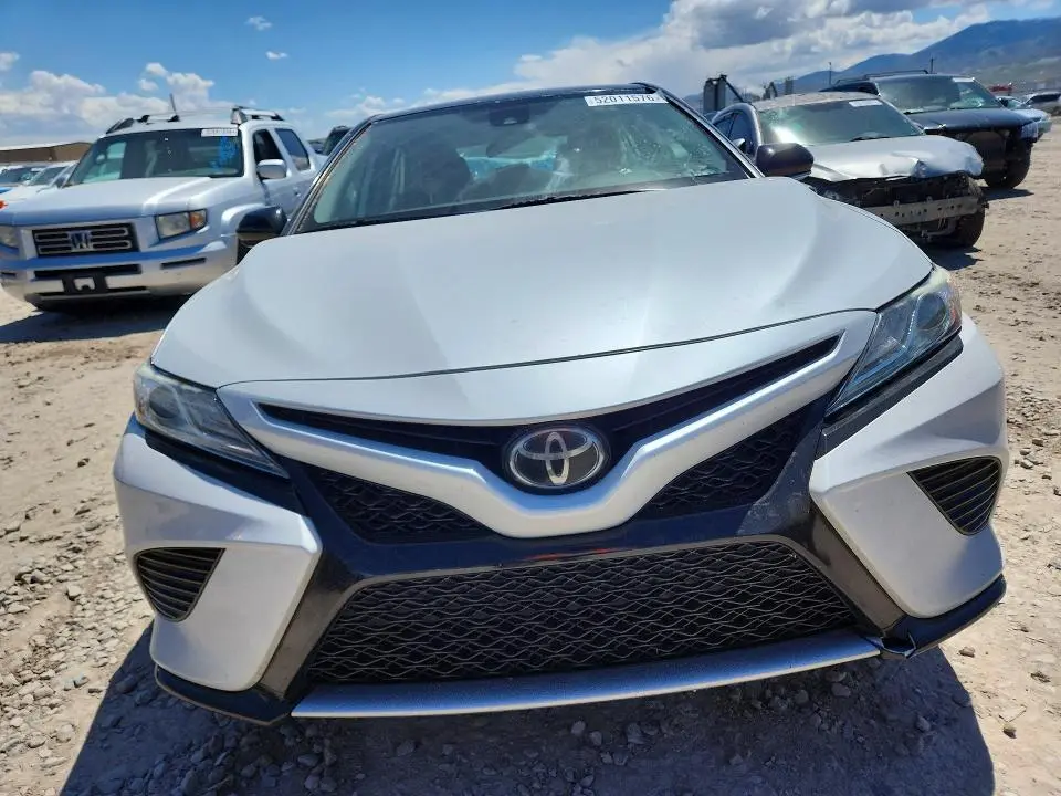 2020 TOYOTA CAMRY XSE  