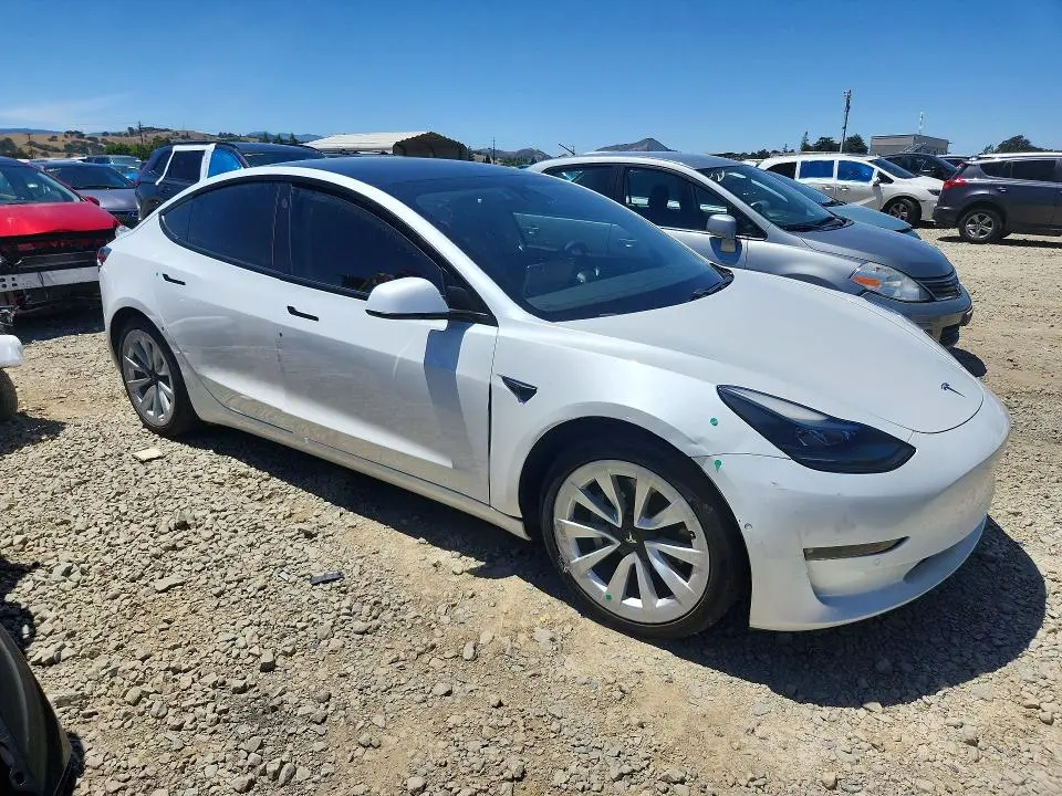 2021 TESLA MODEL 3   