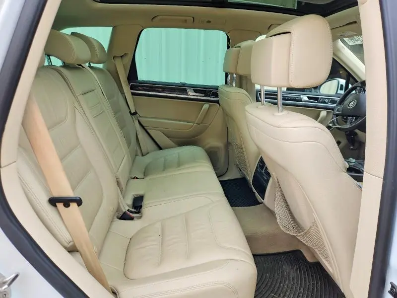 2015 VOLKSWAGEN TOUAREG V6 TDI  