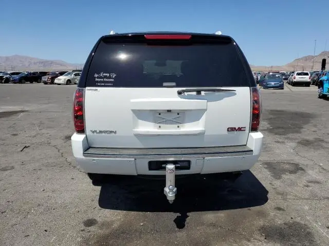 2013 GMC YUKON DENALI  