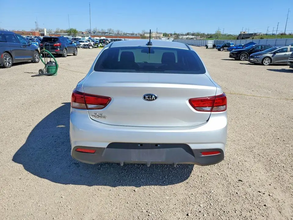 2018 KIA RIO LX  