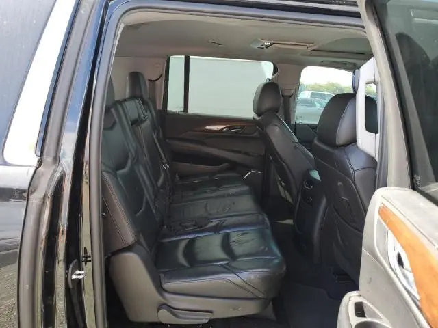 2019 CADILLAC ESCALADE ESV LUXURY  