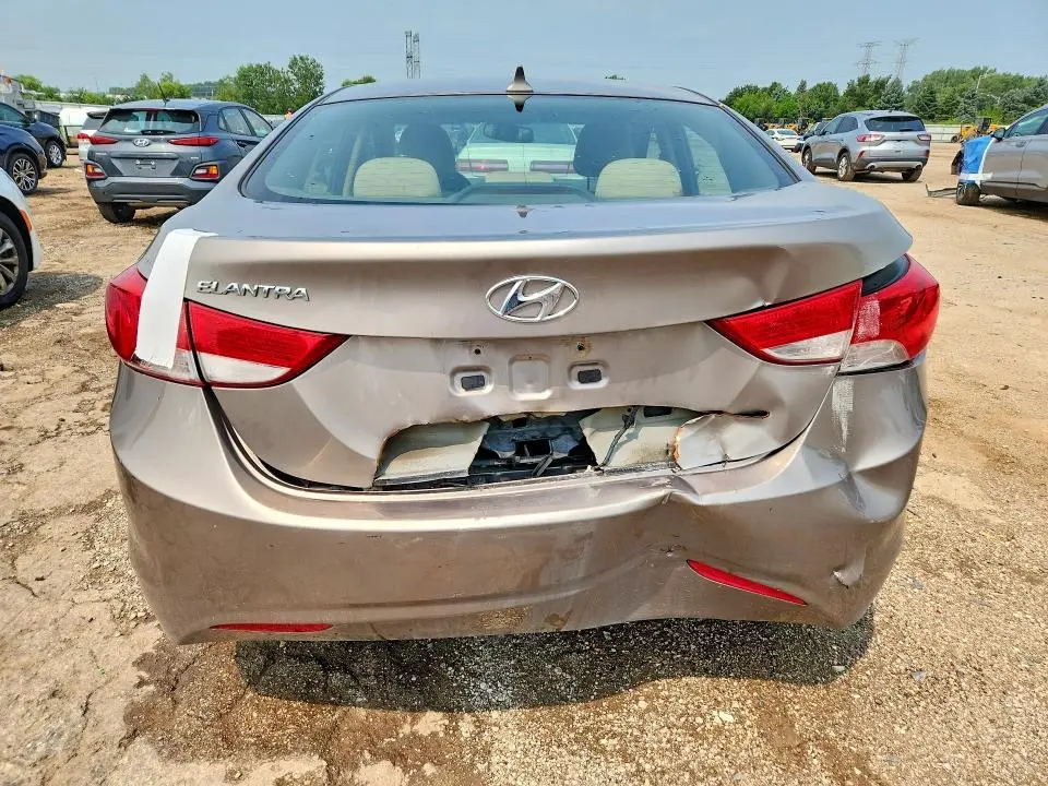 2012 HYUNDAI ELANTRA GLS  