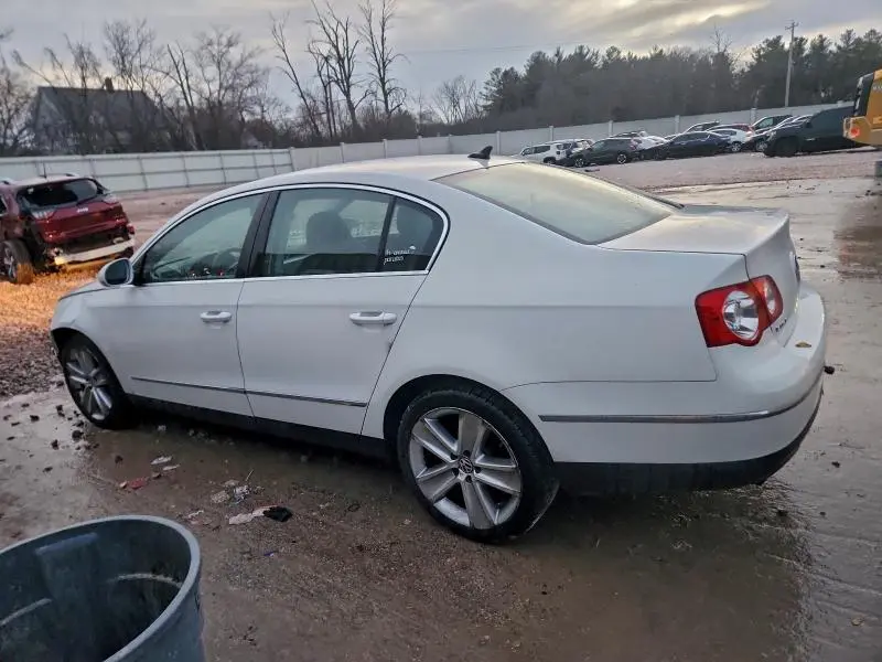2010 VOLKSWAGEN PASSAT KOMFORT  