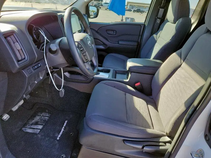 2025 NISSAN FRONTIER S  