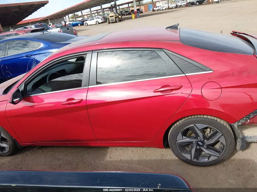 2022 HYUNDAI ELANTRA SEL