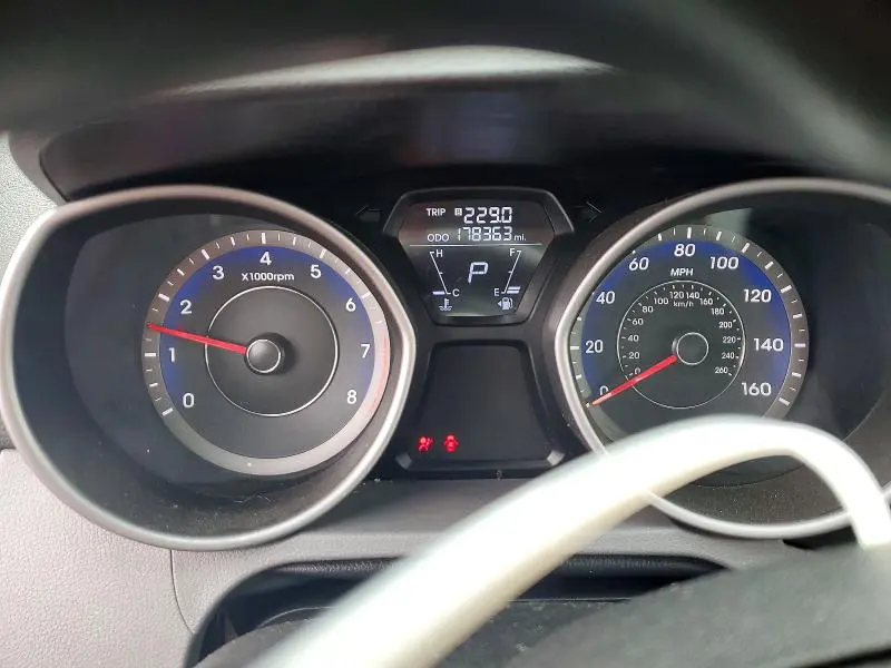 2013 HYUNDAI ELANTRA GLS  