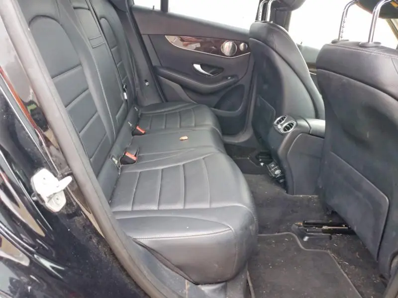 2016 MERCEDES-BENZ GLC 300  