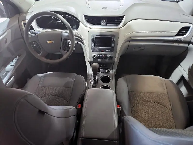 2017 CHEVROLET TRAVERSE LS  
