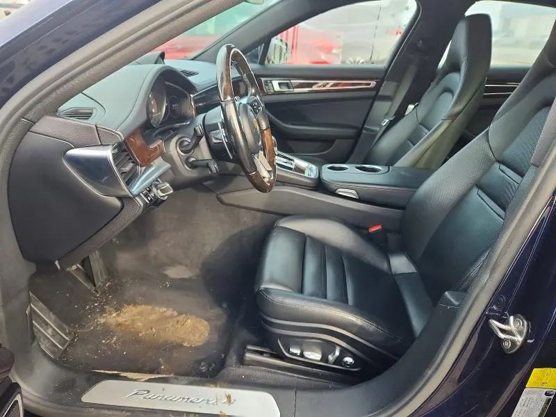 2018 PORSCHE PANAMERA 4  