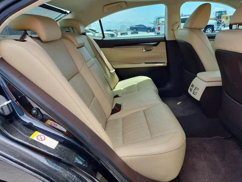2016 LEXUS ES   