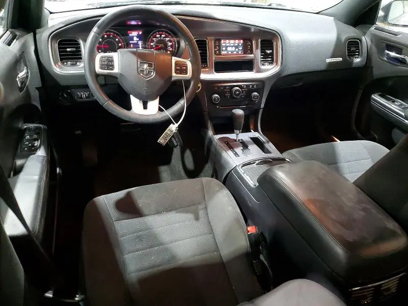 2014 DODGE CHARGER SE  