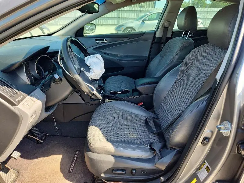 2013 HYUNDAI SONATA SE  