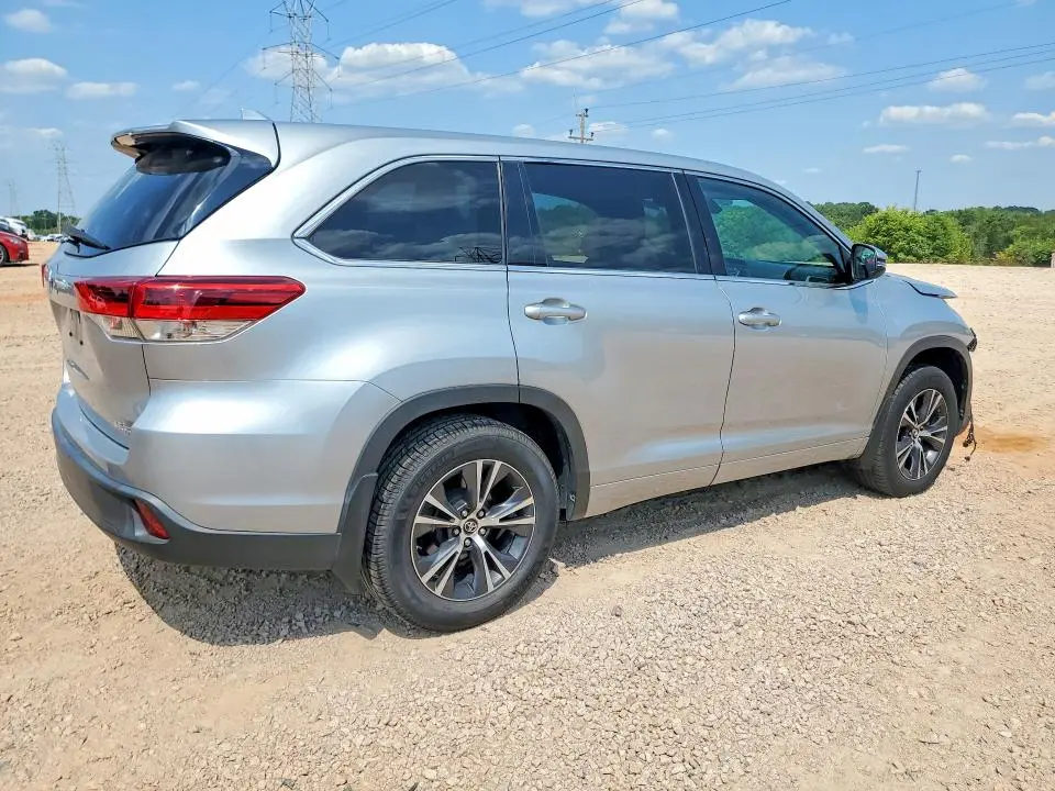 2018 TOYOTA HIGHLANDER LE PLUS  