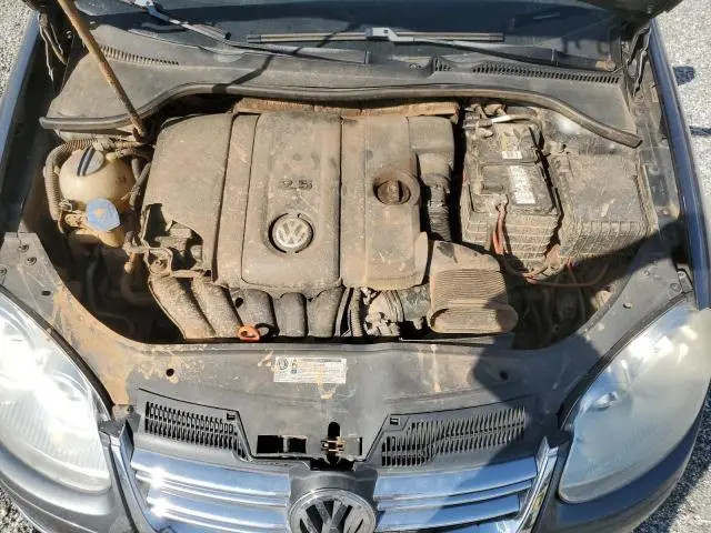 2010 VOLKSWAGEN JETTA SE  