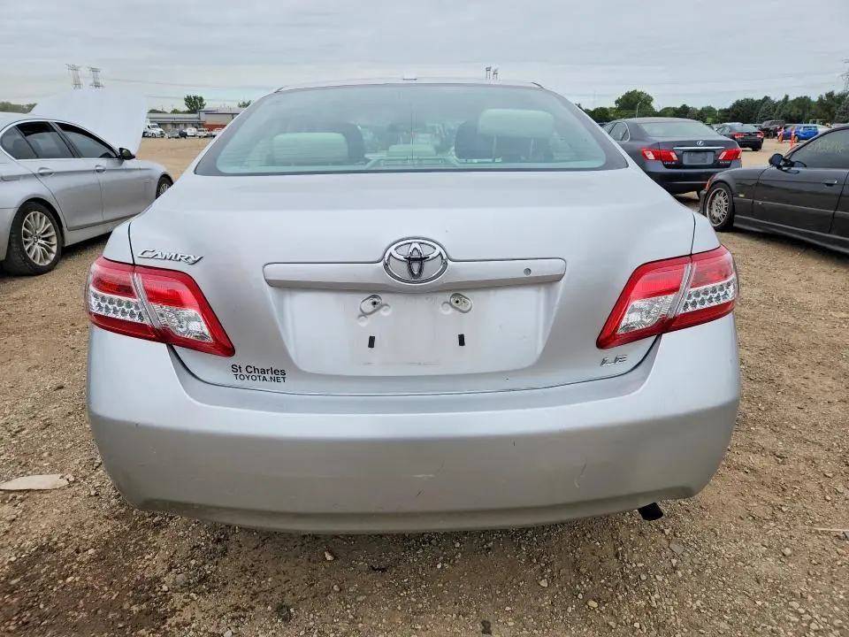 2011 TOYOTA CAMRY LE  