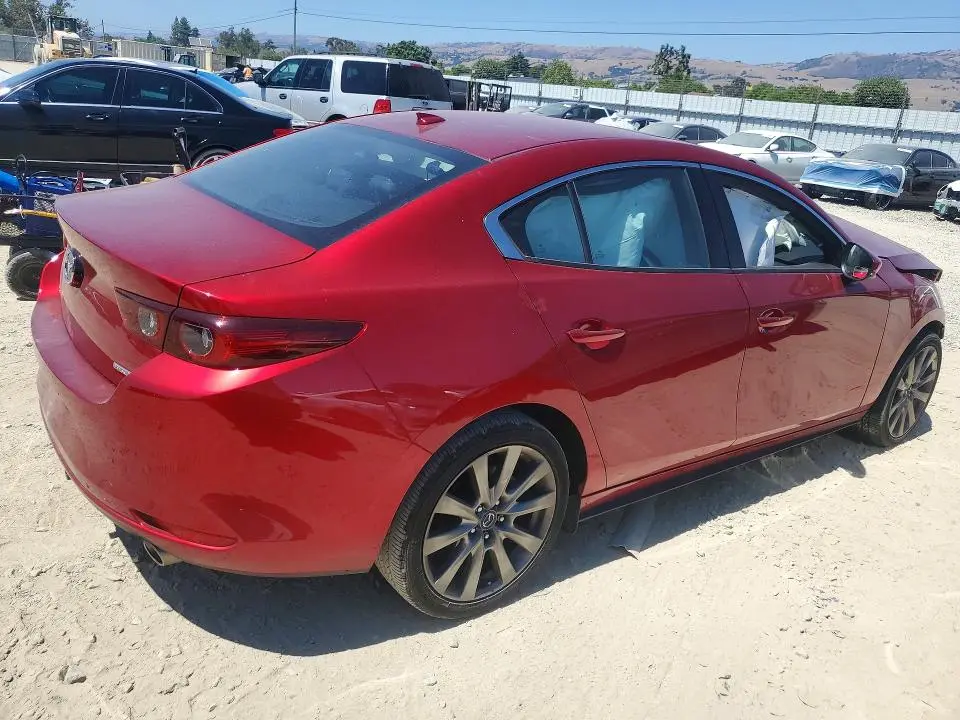 2022 MAZDA 3 PREMIUM  