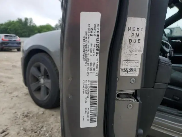 2012 DODGE CHARGER SE  