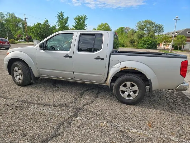 2013 NISSAN FRONTIER S  