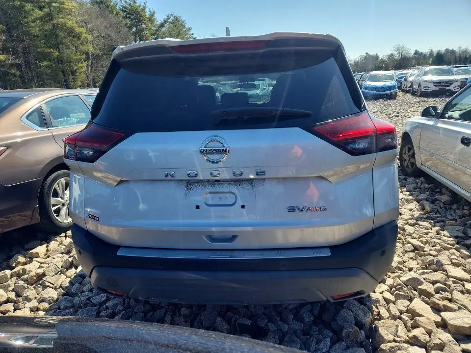 2021 NISSAN ROGUE SV  