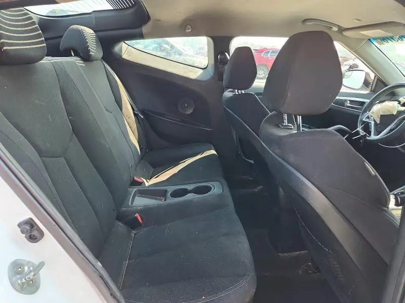 2016 HYUNDAI VELOSTER BASE  