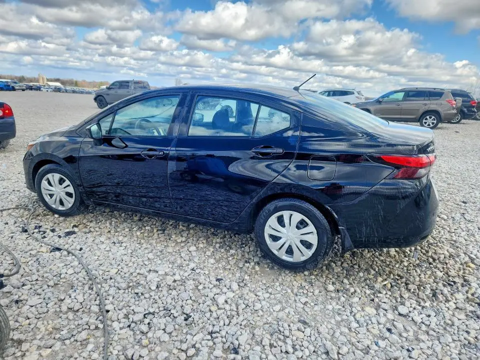 2023 NISSAN VERSA S  