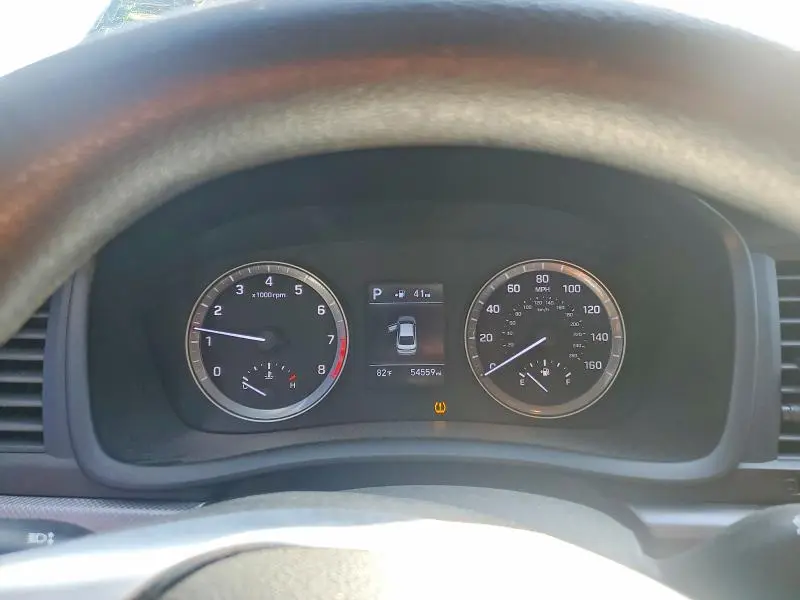2019 HYUNDAI SONATA SE  