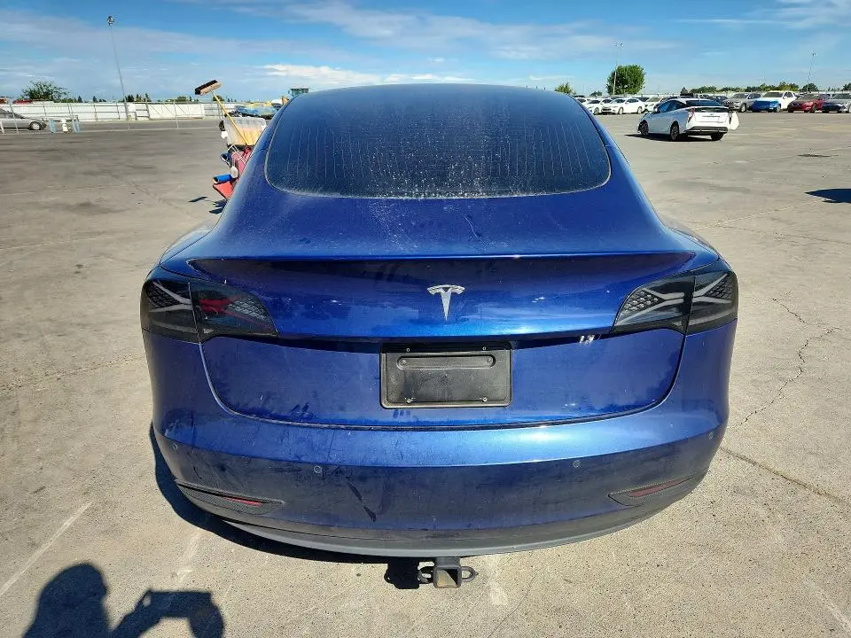 2018 TESLA MODEL 3   