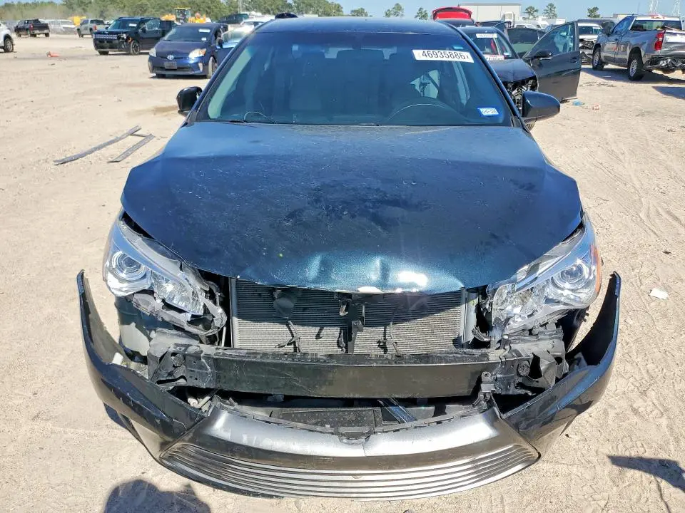 2016 TOYOTA CAMRY XLE  