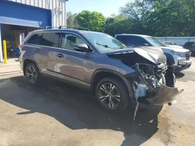 2016 TOYOTA HIGHLANDER XLE  