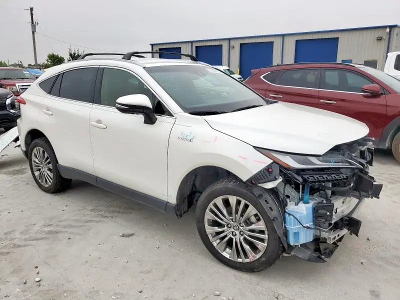 2021 TOYOTA VENZA LE  