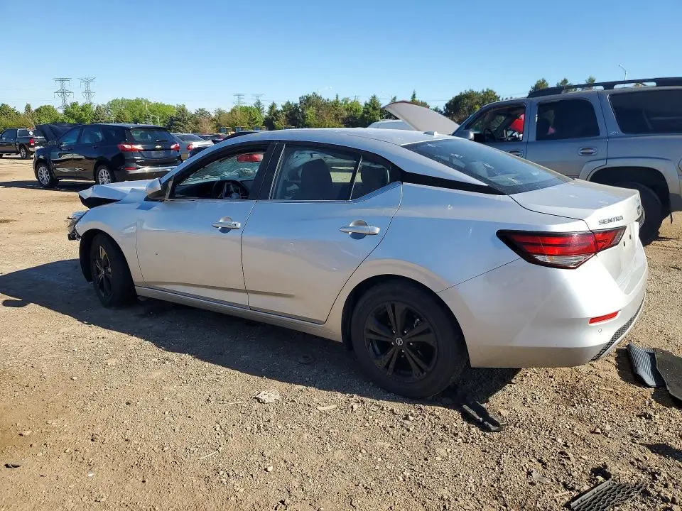 2022 NISSAN SENTRA SV  