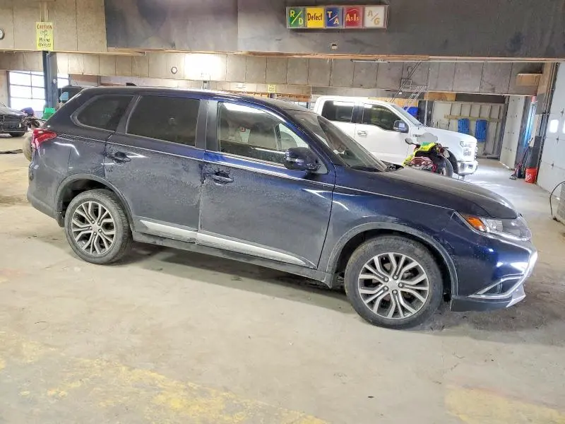 2018 MITSUBISHI OUTLANDER SE  