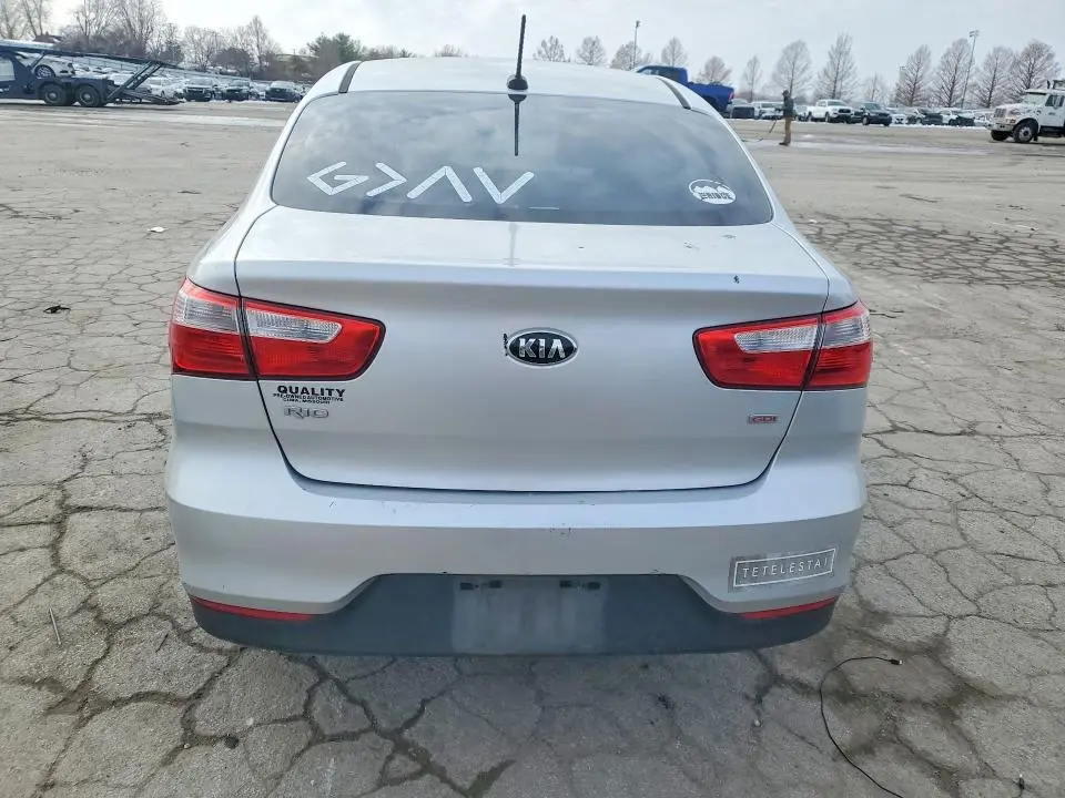2016 KIA RIO LX  