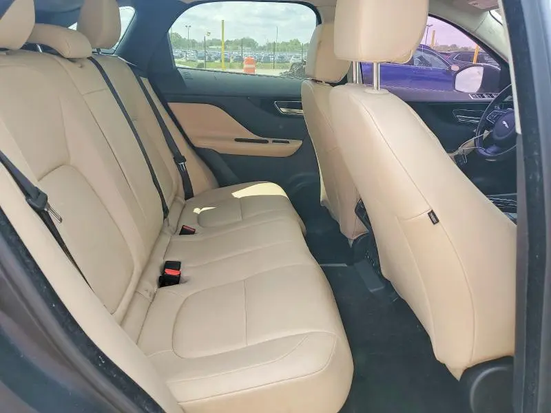 2017 JAGUAR F-PACE PREMIUM  