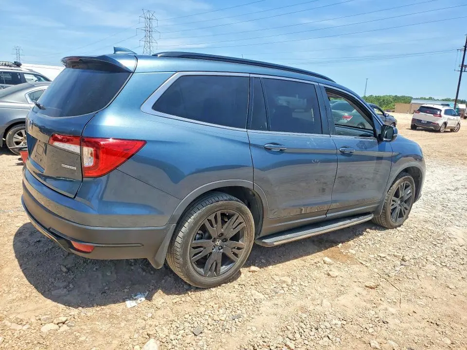 2022 HONDA PILOT SE  