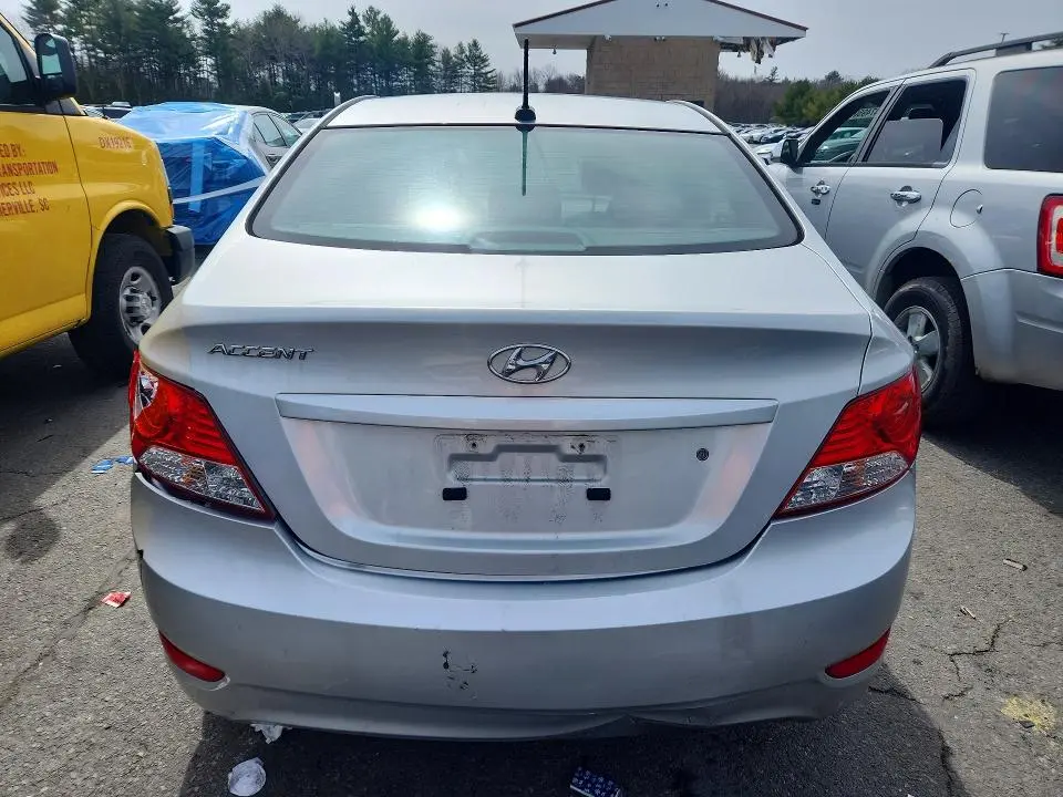 2014 HYUNDAI ACCENT GLS  