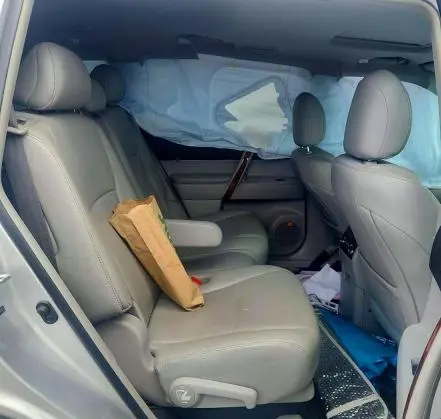 2011 TOYOTA HIGHLANDER LIMITED  