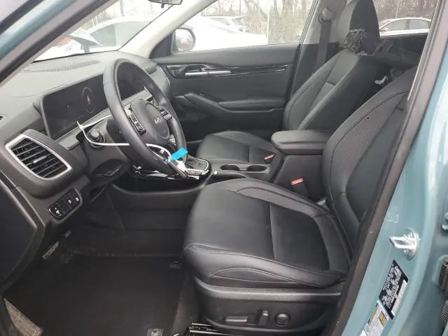 2024 KIA SELTOS EX