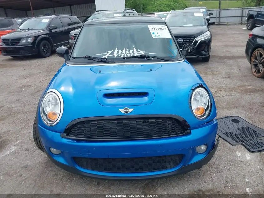2010 MINI COOPER S  